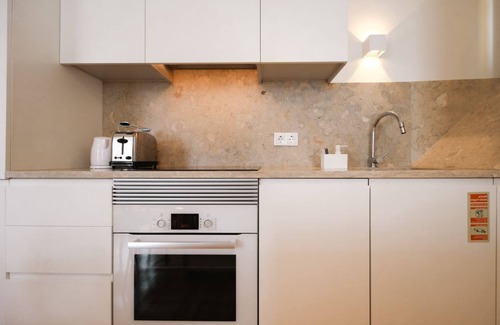 Alfama Apartment | JOIVY Chic flat near Lisbon Cathedral