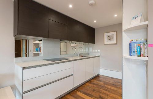 North Richmond Apartment | JOIVY Smart flat in Richmond near Tube Station