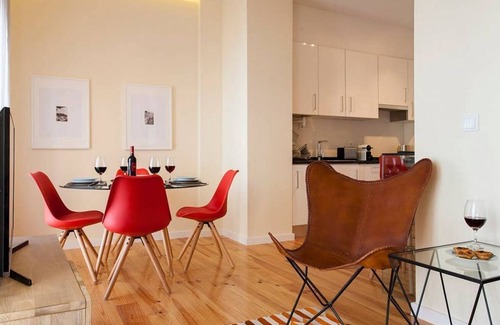 Alfama Apartment | JOIVY Stylish apt w/balcony in Graca