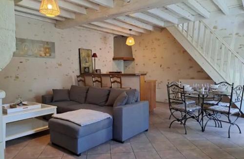 Saint-Parize-le-Chatel House | Jolie fermette a 2 min du circuit de Magny Cours