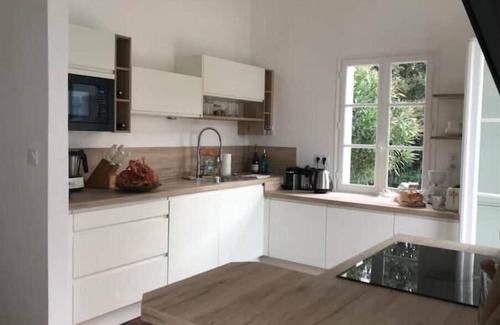 Noirmoutier-en-l'Ile House | Jolie Maison Noirmoutrine Avec Piscine