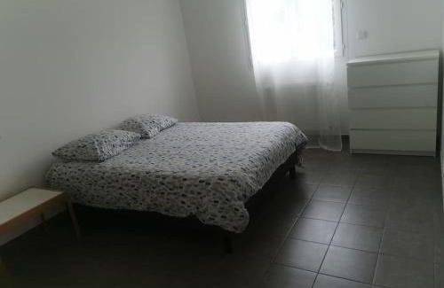 Saint-Andre-de-Cubzac Villa | Jolie maison entière avec 3 chambres centre ville