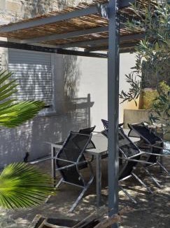 Clou Bouchet House | Jolie maison de ville avec un extérieur au calme - Les Dragons de la Chamoiserie NIORT