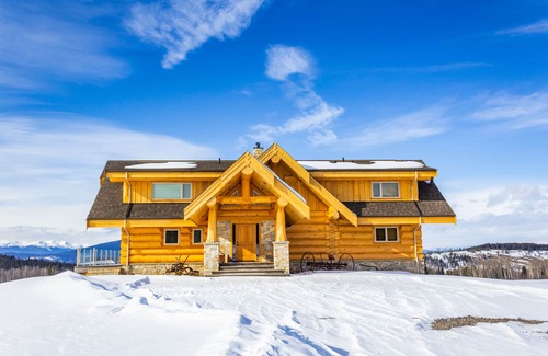 Smithers House | JollyMore | Meadow Home