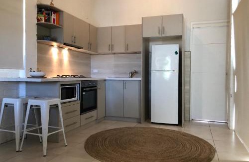 Kiama Downs Apartment | Jones Beach Haven Studio - Kiama Downs Beachside Escape