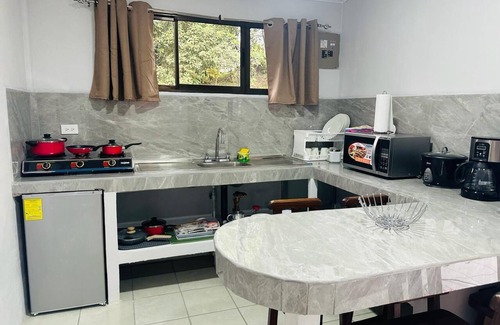 Chachagua House | Jonka House - Private Oasis with Lake and Swimming Pool in Arenal