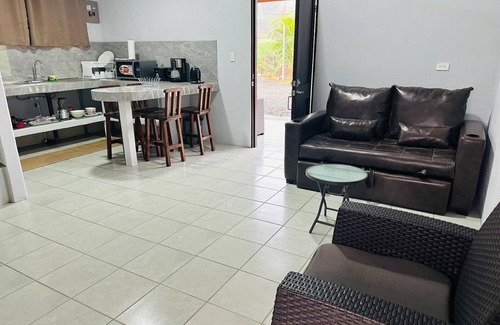 Chachagua House | Jonka House - Private Oasis with Lake and Swimming Pool in Arenal