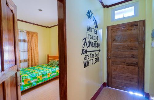 Coron Town Proper House | Joval Homestay