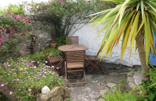 Marazion House | Jowders Cottage