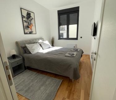 Đeram Apartment | Joy apartment Vracar 3 bedrooms 2 bathrooms