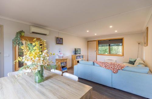 Romsey House | JoY's Guesthouse
