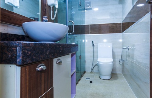 Oshodi-Isolo Hotel | Joygate Hotel & Suites