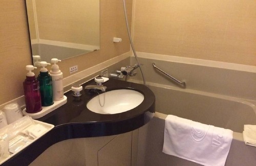 Narita Hotel | JR Narita station semidouble WiFi free There/Narita City Chiba