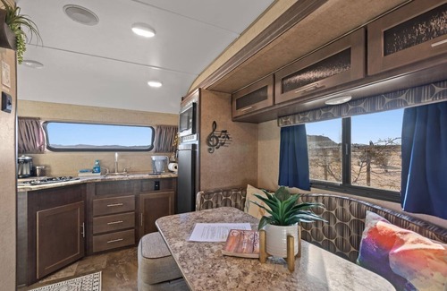 Joshua Tree House | JT Village Campground - Lil Miss Daisy