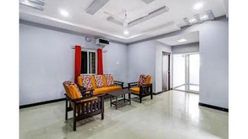 Srinagar Colony Hotel | Jubilee Homes