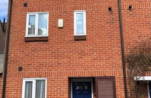 Oakham House | Jubilee House - Town centre house in Oakham