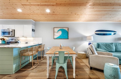 Orange Beach East Condo | Jubilee Landing 206- Best of the Bay!