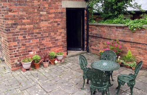 Langwith House | Jug And Glass Cottage
