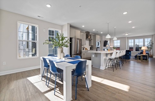 Wake Forest Condo | Julianne - Luxury 4 BR Rooftop Deck + Garage