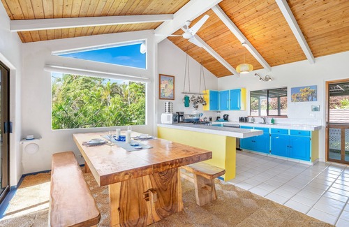 Haiku House | ★Jump Start The Road to Hana at Ocean Lookout! Private Hot Tub+Pool Access + AC