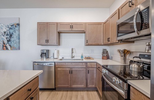 Grand Junction House | Junction Escape: Work, Wag & Roast S'mores
