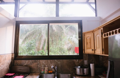 Parrita Apartment | JUNGLE FAMILY HOME #1 AC+ POOL 4 BEDS . CALM . 2BR