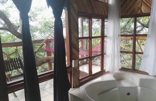 Roble House | Jungle Tree House 20 min airport SJ