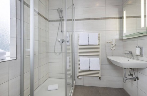 Maxglan House | JUNIOR Basic - HOTEL junior by max70