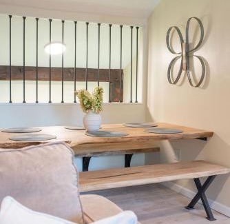 Hammondsport Apartment | Junior's Suite at JS Hubbs Guest House