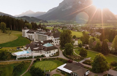 Gatschen House | Junior Suite, balcony (half board) - IMLAUER Hotel Schloss Pichlarn