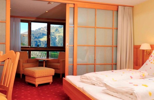 Faschina Resort | Juniorsuite Mittagspitze - Alpenresort Walsertal - The 4 star hotel 'At the top'