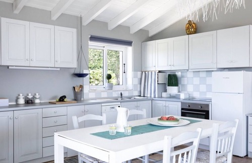 Vlachopoulatika Villa | Juniper House - Three Bedroom Villa, Sleeps 7