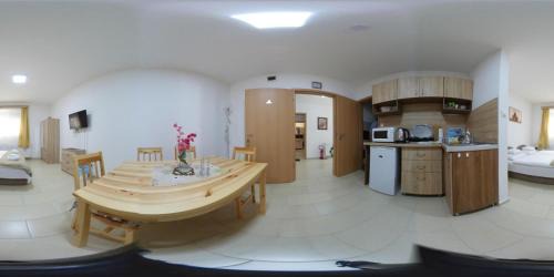 Tiszaujvaros Apartment | Juniperus Apartman