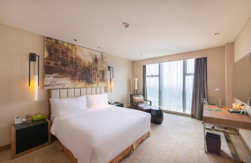 Guangzhou Science City Hotel | Junluxe Hotel Guangzhou Science City-Free Shuttle Bus Service to Guangzhou Canton Fair