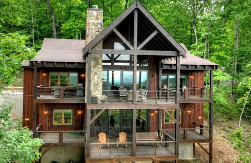 Ridgeline Vistas House | Jupiter On The Mountain w Stunning Views, Hot Tub