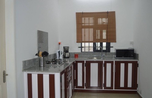 Pereybere Villa | Just 5 minutes walk to the beach, supermarket and restaurants.