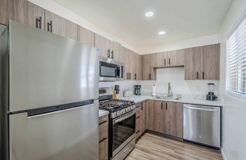 Feldman's House | Just down the street from the University of Arizona this 1 bedroom 1 bathroom is fully remodeled with your own dedicated electric vehicle charger .