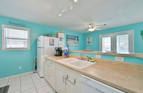 Jamaica Beach House | JUST REMODELED 03/25!- SEA SHED in Jamaica Beach
