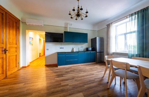 Avoti Apartment | Just Renovated Stories Apartment Free parking