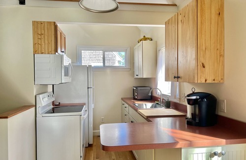 Cedar Bushes House | Just steps from Indian Bluffs! 3Bdrm Modern Gem with bonus game room!