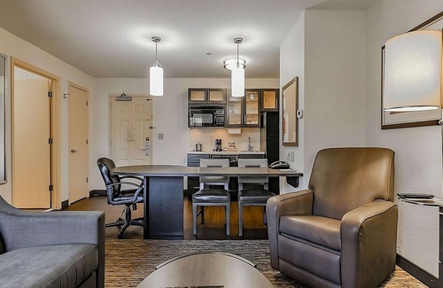 Mount Laurel Hotel | Just What You Were Looking For! Free Parking, Pet-friendly, Near Lakeview Park