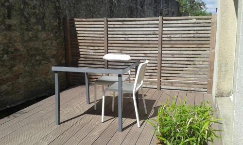 Pont-l'Abbe Apartment | kérentrée - Appartement en centre ville avec terrasse et parking privé