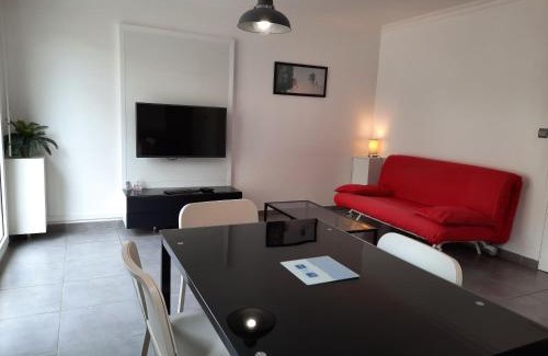 Pont-l'Abbe Apartment | kérentrée - Appartement en centre ville avec terrasse et parking privé