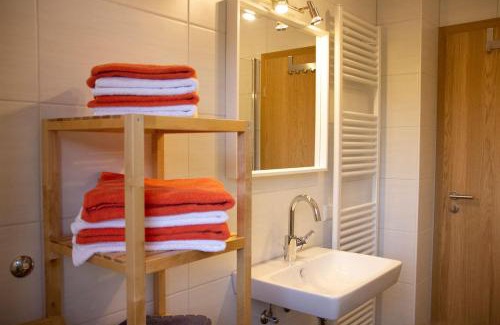 Untermunstertal Apartment | Köpfchen-Ferienwohnungen – Wohnung Köpfle