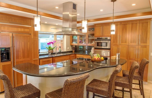 Kaanapali House | Kaanapali Home Amazing Deals!Gorgeous Remodel~4B,4Ba Pool,AC,BBQ, Outdr Shw~View