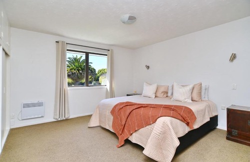 Kaiapoi House | Kaiapoi Lakes - Christchurch Holiday Homes