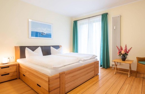 Heringsdorf Apartment | Kaiservillen Heringsdorf - Ferienwohnung mit 1 Schlafzimmer und Balkon D122