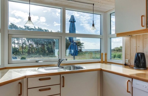 Oster Somarken House | "Kajsa" - 50m from the sea by Interhome