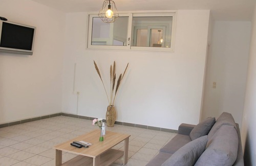 Kalamaki Apartment | Kalamaki Plaza Apartments 'kalimera'