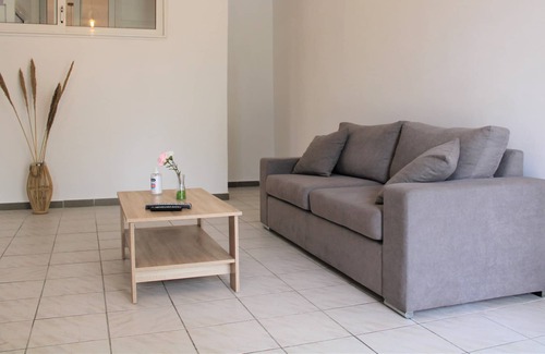 Kalamaki Apartment | Kalamaki Plaza Apartments 'kalimera'